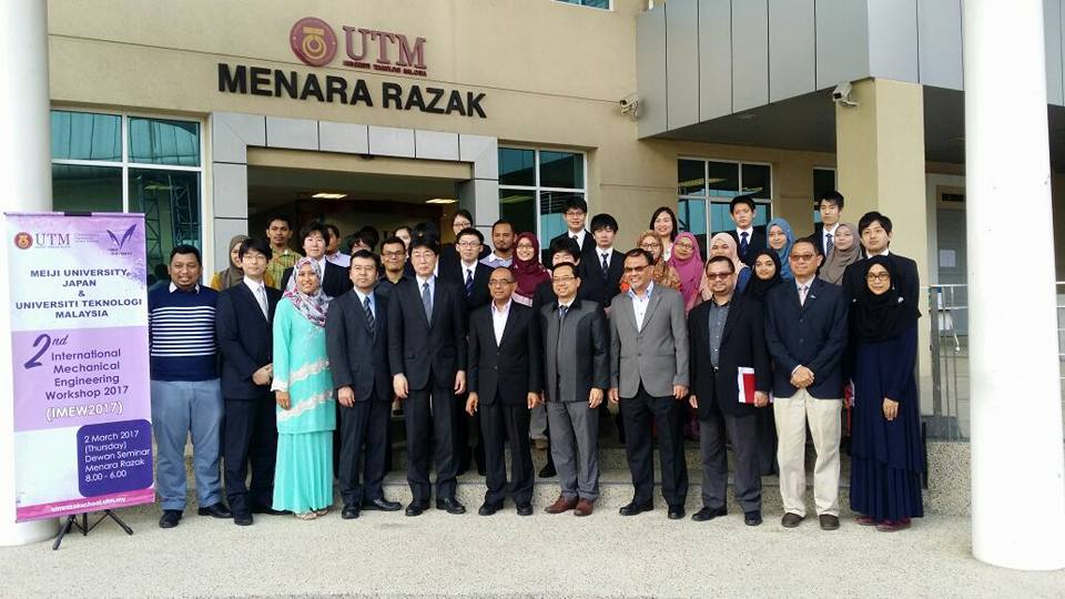 At UTM Menara Razak with UTM Vice Chancellor Prof. Datuk Ir. Dr. Wahid Omar in UTM-Meiji University Mechanical Engineeering Confere