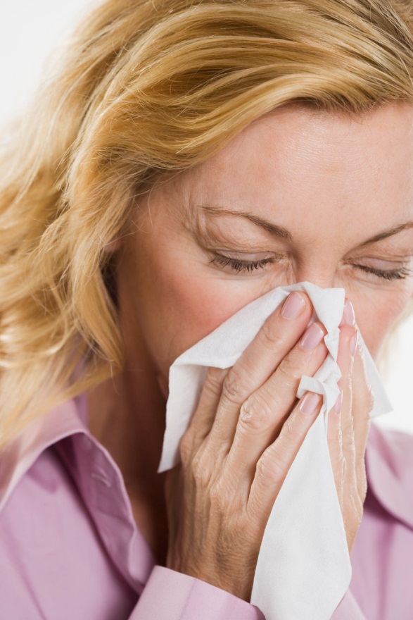 Itchy Sneezy Stuffy Delivering Relief With Nasal Spray And Doe